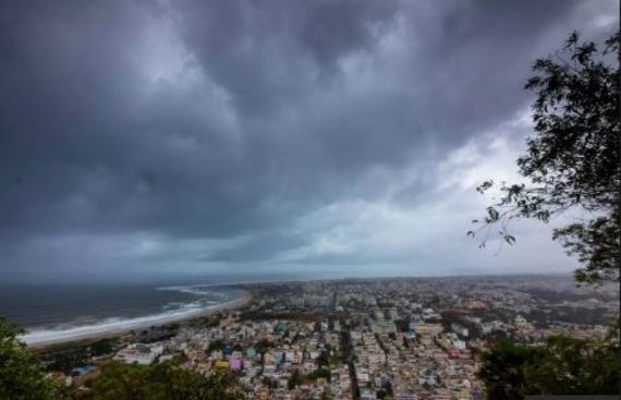 Cyclone Fani: Evacuation process underway in Odisha